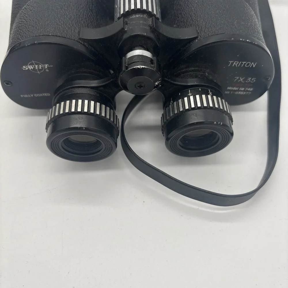 Vintage Swift Triton Binoculars Model 748 ~ 7x35mm Field 7.2 with Case Excellent
